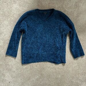 Romeo & Juliet Blue Fuzzy Sweater